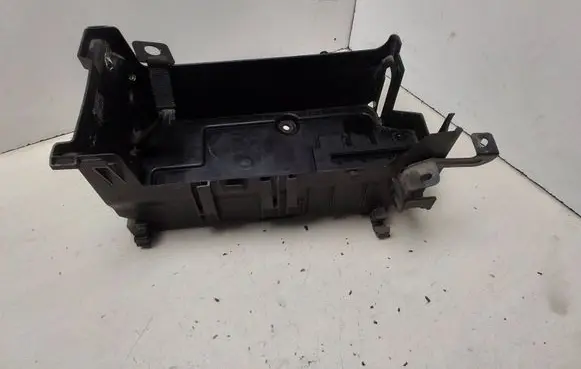 Battery box tray
