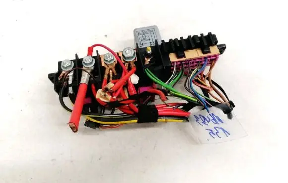 Audi A6 S6 C5 4B Fuse box set 8L0941822A