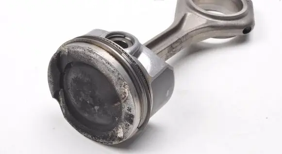 Land Rover Evoque II Piston PT153