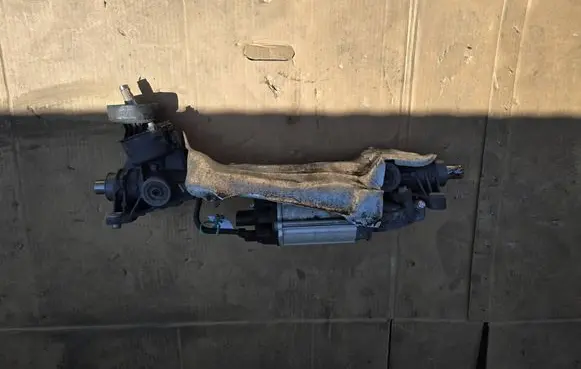 Audi A3 S3 8P Steering rack 1K142351EK