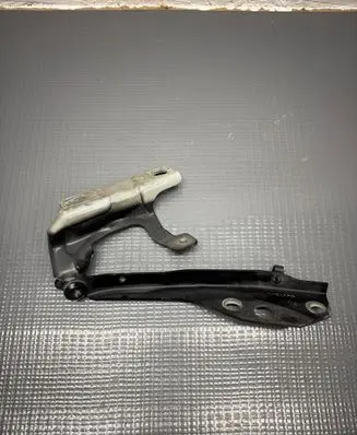 Volvo C30 Engine bonnet/hood hinges