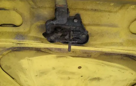 Audi A4 S4 B5 8D Engine bonnet (hood) release handle