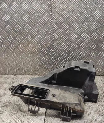 Volkswagen Golf IV Fuse box cover 4f1907355