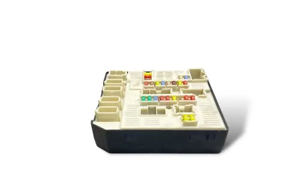 Renault Megane III Fuse module 284B60008R 519339311 8223023805