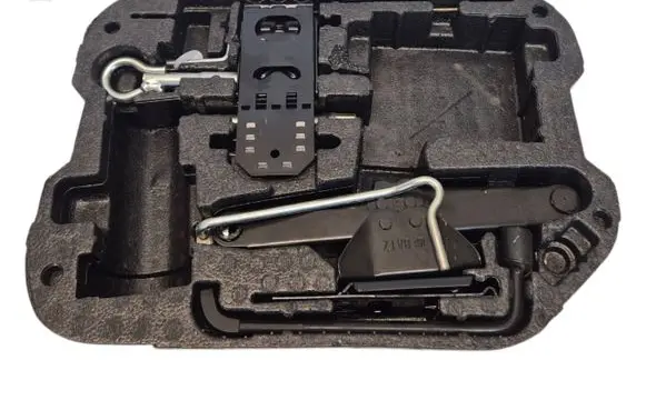 Citroen C4 I Picasso Tool set 9681017280