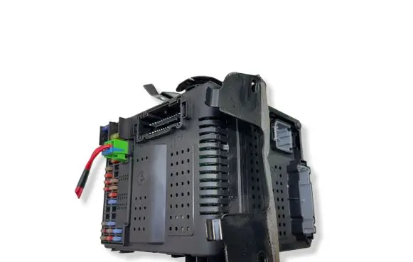 Volvo XC90 Fuse module 30786890