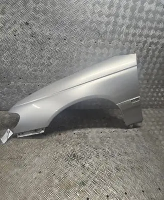 Opel Omega B2 Fender