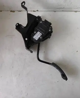 Renault Trafic II (X83) Accelerator throttle pedal 7700313060 6PV00811914