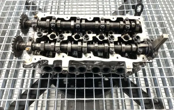 Hyundai Tucson TL Engine head D4FD