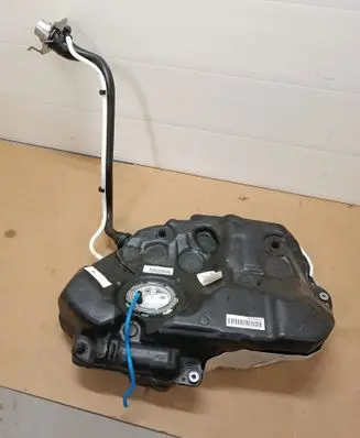 Audi A5 Fuel tank 