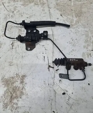 Clutch slave cylinder