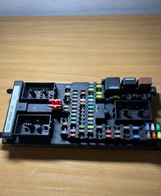 Land Rover Range Rover Evoque L538 Fuse module GJ3214F041AB D46