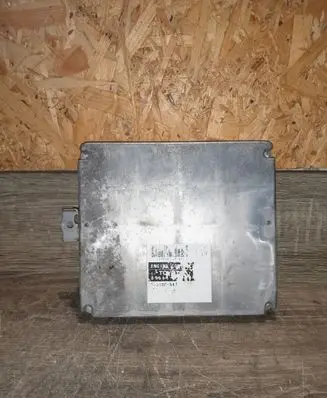 Toyota Prius (XW20) Engine control unit/module 8966147080