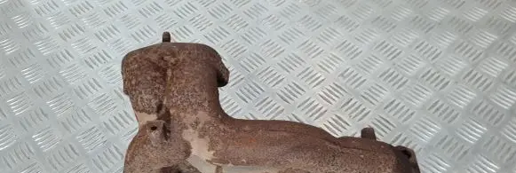 Nissan King Cab Exhaust manifold