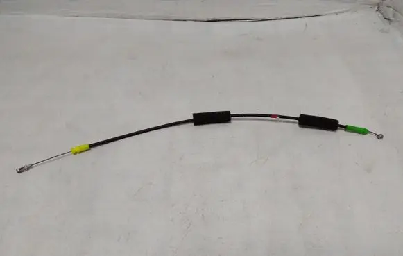 Toyota Prius (XW30) Front door cable line 