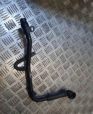 Mercedes-Benz CLA C117 X117 W117 Engine coolant pipe/hose A1332000452