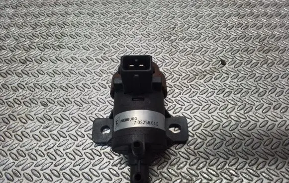 Opel Vivaro Turbo solenoid valve 702256040
