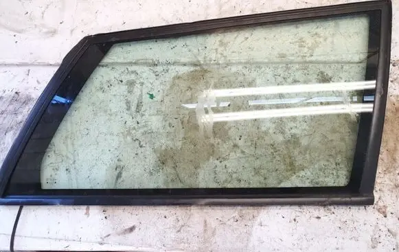 Volkswagen PASSAT B3 Rear side window