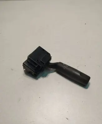 Mazda 3 I Wiper control stalk 17D682