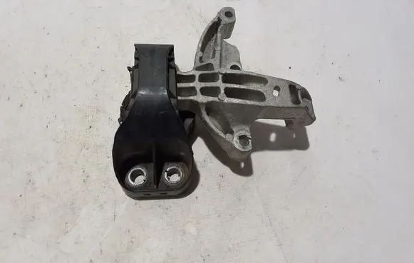Dacia Duster II Engine mount bracket 112322188R