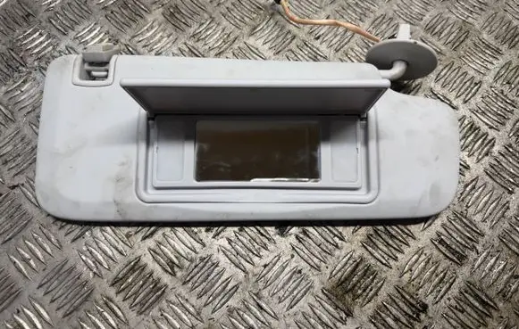 Sun visor