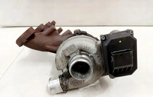 Hyundai i40 Turbo 28201-2A810
