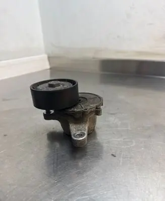 Audi A3 S3 8V Generator/alternator belt tensioner 04L903315