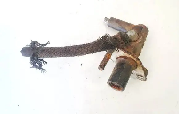 Mazda 626 Clutch master cylinder