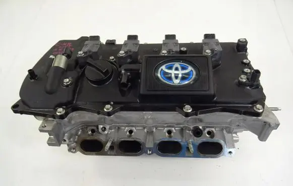 Toyota C-HR I Engine head KC5