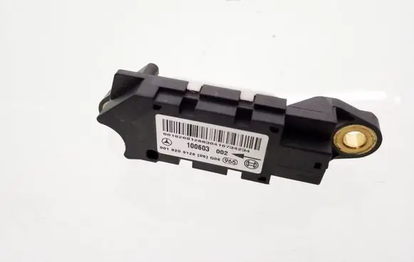 Mercedes-Benz C W203 Airbag deployment crash/impact sensor 0018209126