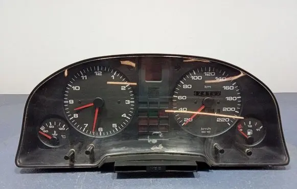 Audi 80 90 S2 B4 Speedometer (instrument cluster) 8A0919033CA