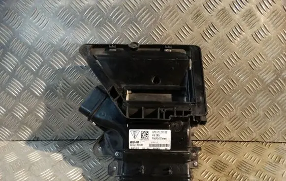 Porsche Panamera (970) Dash center air vent grill 97057221202