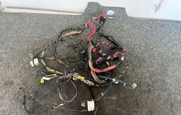 Peugeot Boxer EUR ISO radio connector 
