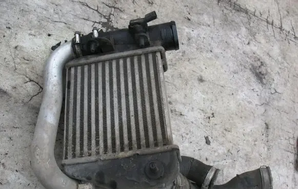 Audi A6 S6 C6 4F Intercooler radiator 4F0145805E