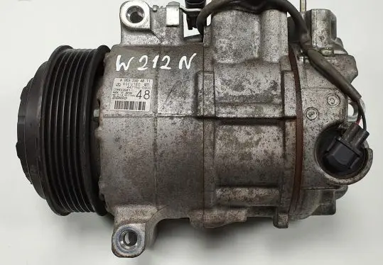 Mercedes-Benz E W212 Air conditioning (A/C) compressor (pump) A0032304811