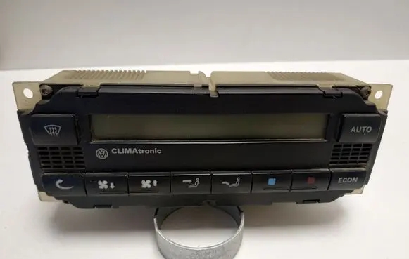 Volkswagen Golf IV Climate control unit 3B1907044B 5HB00761710