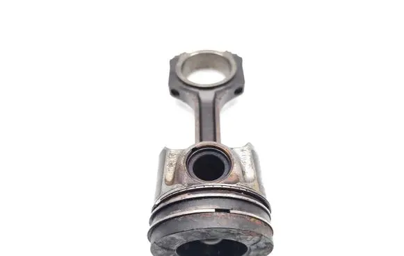 Ford Transit Piston with connecting rod YMF6