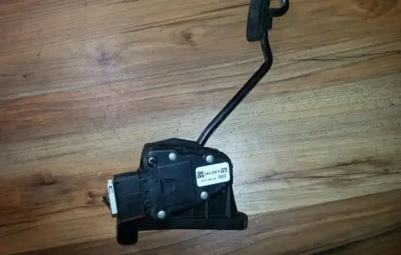 Opel Zafira A Accelerator throttle pedal 9202343bw 6pv008115-00