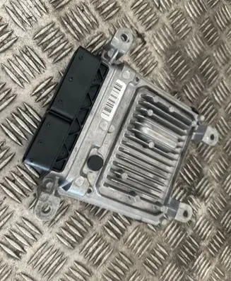 Mercedes-Benz E W212 Engine control unit/module A6519009102 A6519010602