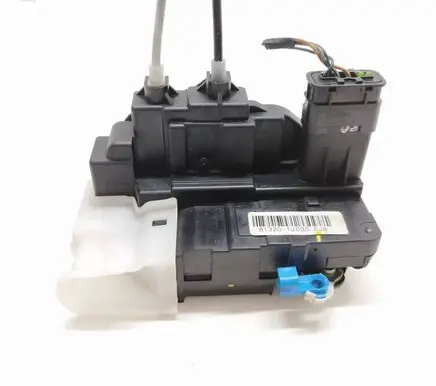Hyundai i20 (PB PBT) Front door lock 813201J030