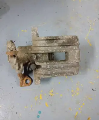 Volkswagen PASSAT B5.5 Rear brake caliper