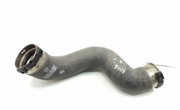 Mercedes-Benz CLS C218 X218 Intercooler hose/pipe A2045286582