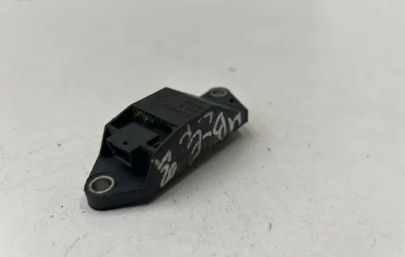 Mercedes-Benz E W211 Airbag deployment crash/impact sensor 001820932650 25571179A4 25040796496