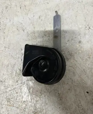 BMW X6 F16 Horn signal 0055306 A046495 002407