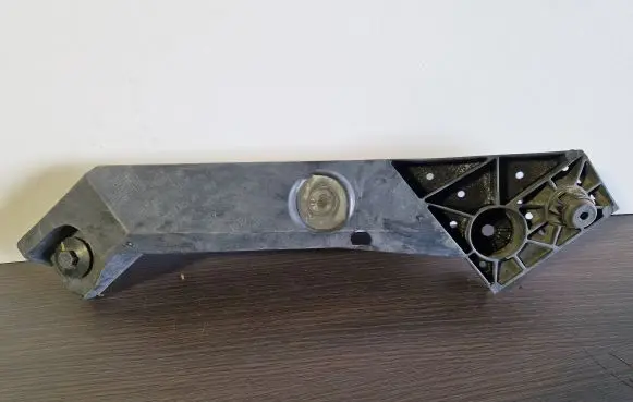 Renault Trafic III (X82) Radiator support slam panel bracket 625001299R 93867893 6000618733