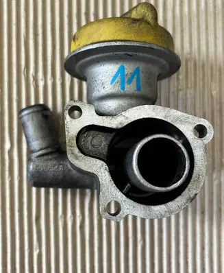 Opel Vectra C Oil filler cap 55195251