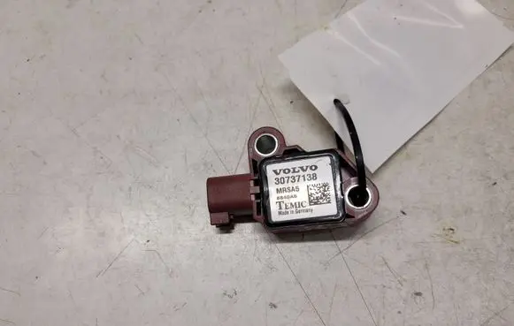 Volvo V50 Airbag deployment crash/impact sensor 30737138 MRSA5 8840A6