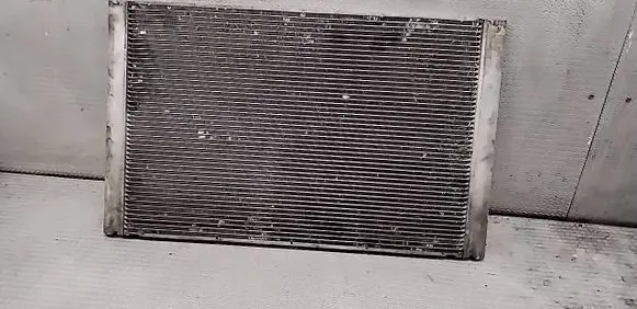 Audi A8 S8 D3 4E Coolant radiator 4E0121251