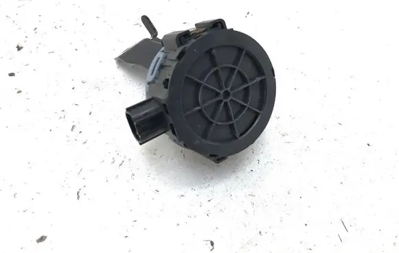Lexus RZ Ultrasonic Sensor 8657046010 0689007350
