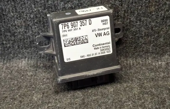 Volkswagen Golf VII Light module LCM 7P6907357D 7P6907357A